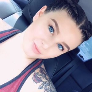 Meet your Posher, Sierra